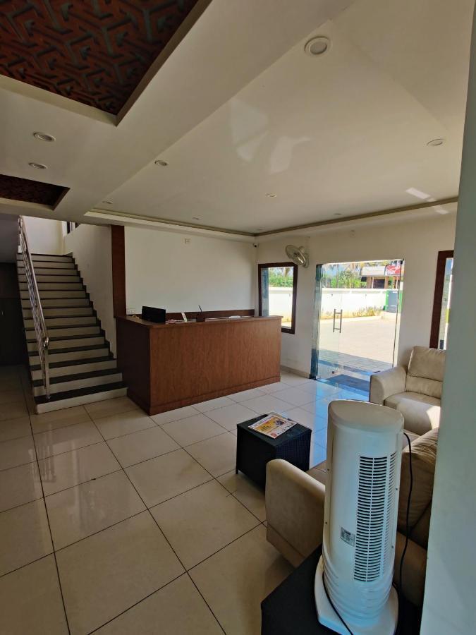 Hotel Airport City Dod Jala Exterior foto
