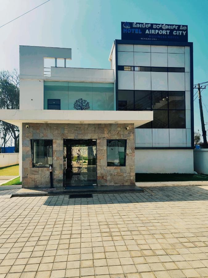 Hotel Airport City Dod Jala Exterior foto